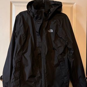 North Face Ladies XL Rain Shell